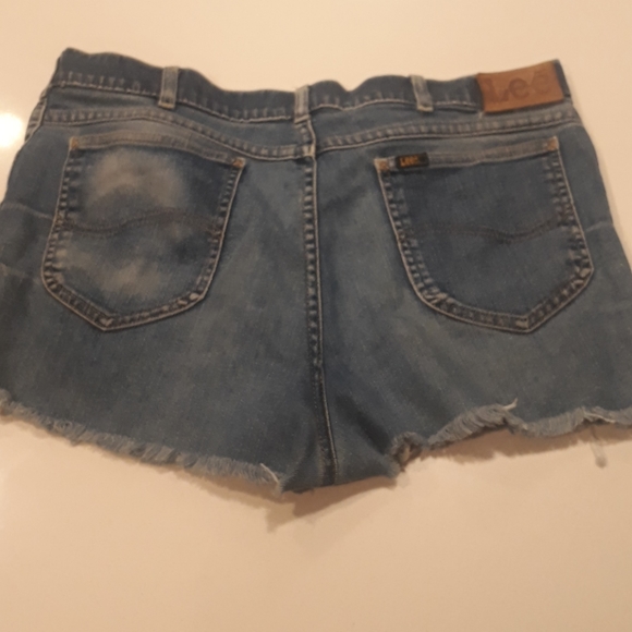 Lee Cut Offs - Picture 9 of 9